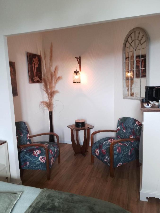 La Ménardière Serenitatis chambre d'hôtes petit déjeuner compris Corseul Exterior foto
